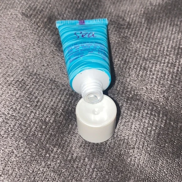 🪿6 piece brand new makeup bundle! - Picture 6 of 8